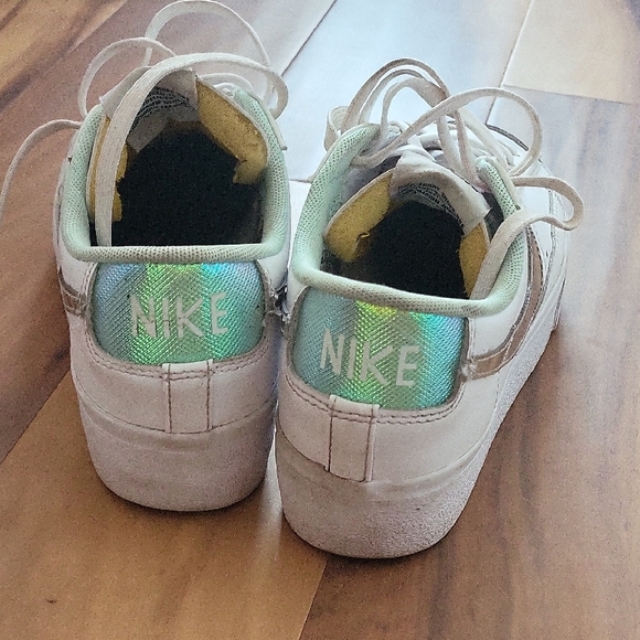 Women - Nike White and Silver Low-Top Sneakers - Picture 2 of 7